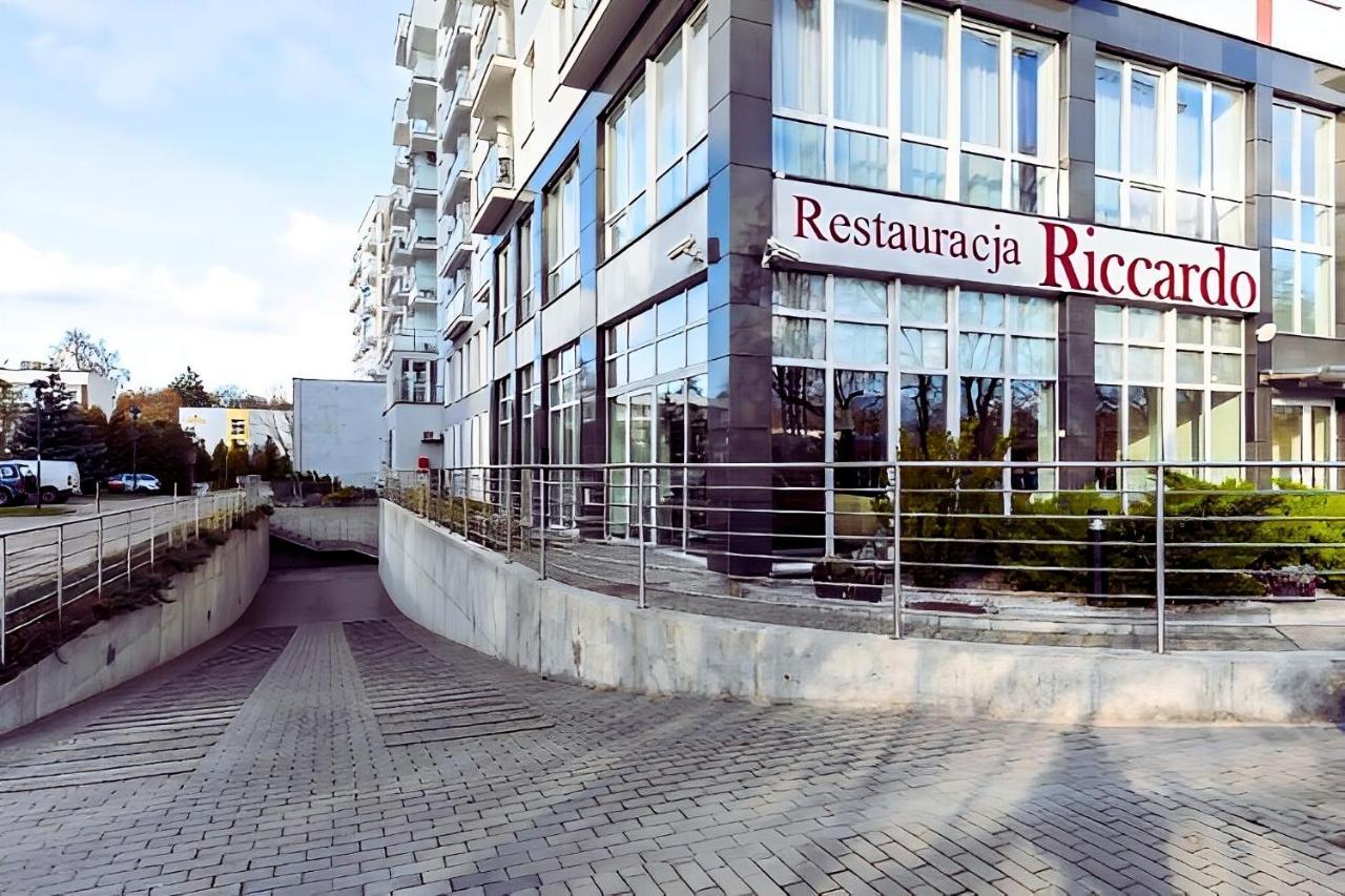 4Star Hotel With Pool - Pet-Friendly Apartment By Noclegi Renters Kolobrzeg Exterior photo